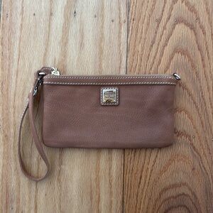 Dooney & Bourke wristlet